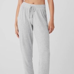 Alo Yoga Soho Sweatpants, Gray, Size Medium